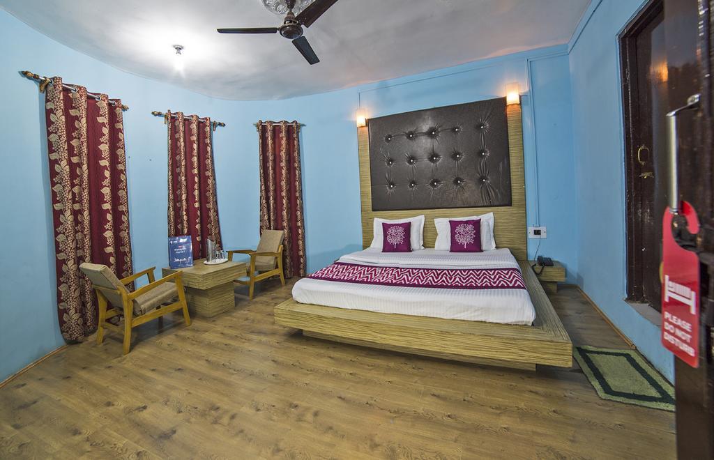 Hotel New Prince Inn Сринагар Экстерьер фото